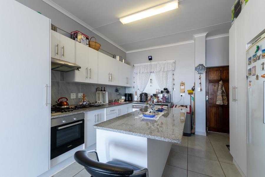 2 Bedroom Property for Sale in Island View Western Cape